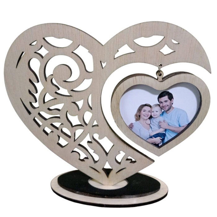 Rama foto in forma de inima personalizata cu o fotografie