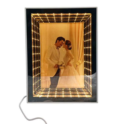 Ramă foto magică cu led personalizata cu o fotografie