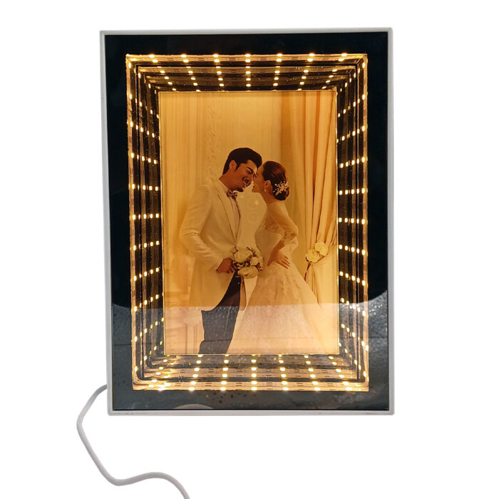 Ramă foto magică cu led personalizata cu o fotografie