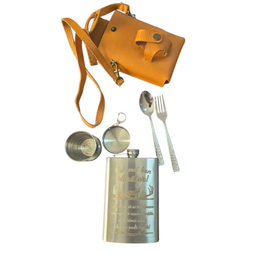 Set din inox personalizat pentru vanatori